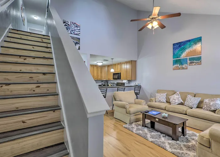Hébergement de vacances Tidy Townhome ~ 7 Mi To Downtown! Tallahassee