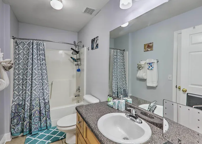 Tidy Townhome ~ 7 Mi To Downtown! Hébergement de vacances Tallahassee