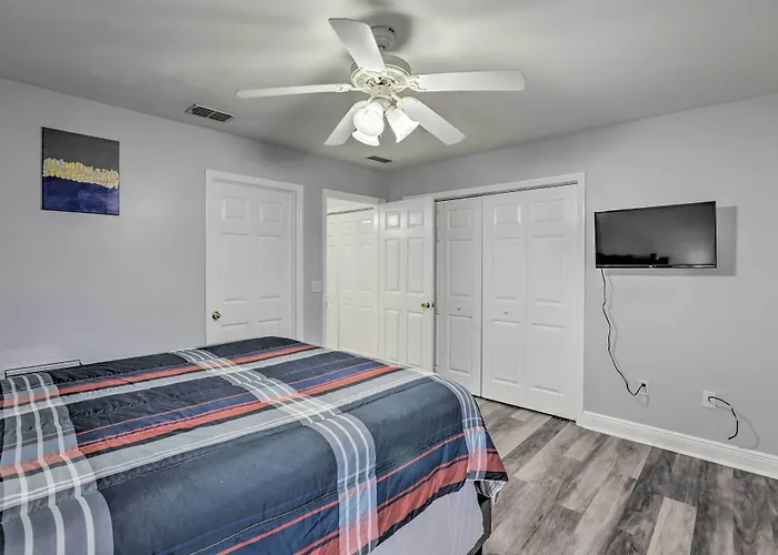 Tidy Townhome ~ 7 Mi To Downtown! Tallahassee